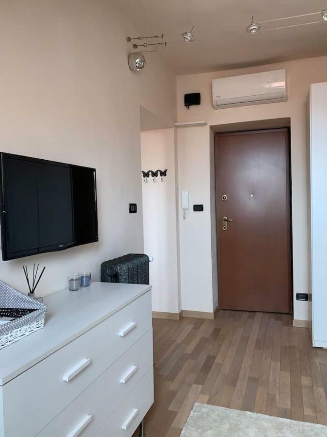 Cozy And Quiet Rooftop Apartment In Turin Ngoại thất bức ảnh